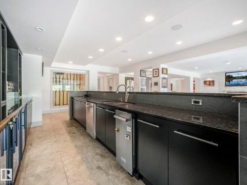 26 51222 Rge Road 260, Rural Parkland County, AB - Indoor Photo Showing Kitchen