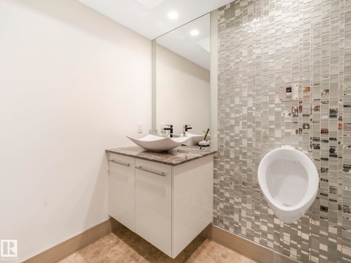 26 51222 Rge Road 260, Rural Parkland County, AB - Indoor Photo Showing Bathroom