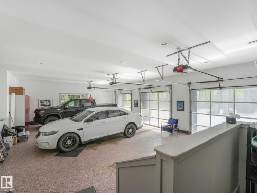 26 51222 Rge Road 260, Rural Parkland County, AB - Indoor Photo Showing Garage