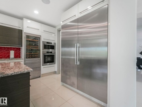 26 51222 Rge Road 260, Rural Parkland County, AB - Indoor Photo Showing Kitchen