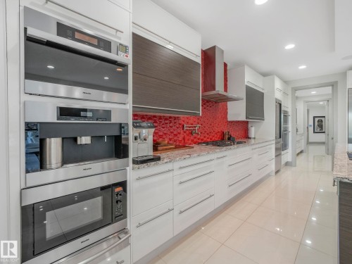 26 51222 Rge Road 260, Rural Parkland County, AB - Indoor Photo Showing Kitchen With Upgraded Kitchen