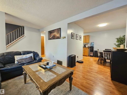 18277 84 Avenue, Edmonton, AB - Indoor