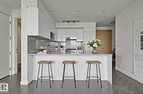 4503 10360 102 Nw, Edmonton, AB - Indoor