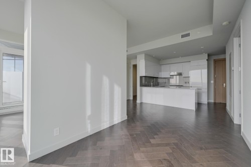 4503 10360 102 Nw, Edmonton, AB - Indoor Photo Showing Kitchen