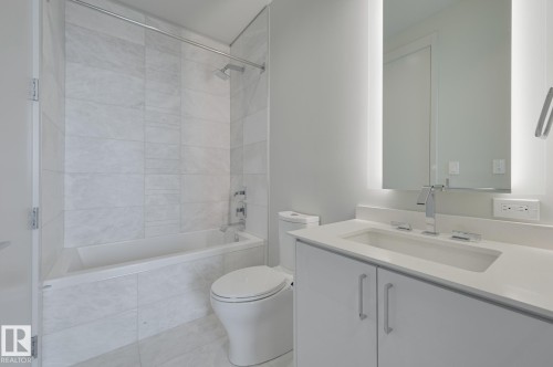 4503 10360 102 Nw, Edmonton, AB - Indoor Photo Showing Bathroom