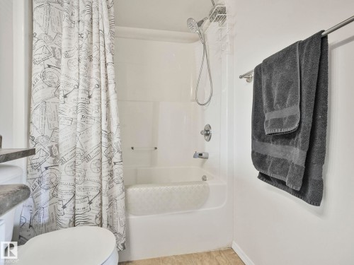 116 13625 34 Street, Edmonton, AB - Indoor Photo Showing Bathroom