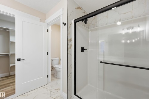 19034 20A Ave, Edmonton, AB - Indoor Photo Showing Bathroom