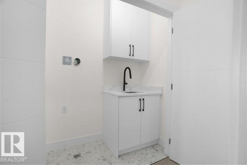 8447 Mayday Link, Edmonton, AB - Indoor Photo Showing Other Room