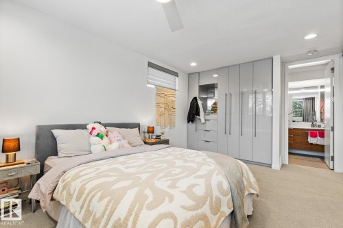 9739 145 Street, Edmonton, AB - Indoor Photo Showing Bedroom