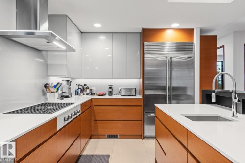 9739 145 Street, Edmonton, AB - Indoor Photo Showing Kitchen With Upgraded Kitchen