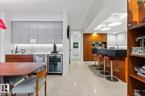 9739 145 Street, Edmonton, AB - Indoor