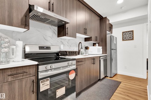 9559 85 Street, Edmonton, AB - Indoor Photo Showing Kitchen