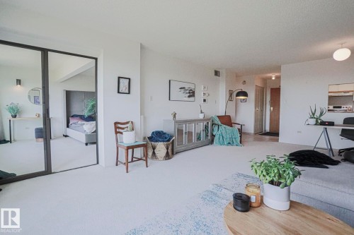 2103 10011 123 Street, Edmonton, AB - Indoor