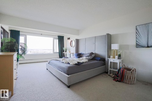 2103 10011 123 Street, Edmonton, AB - Indoor Photo Showing Bedroom