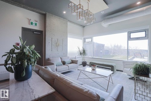 2103 10011 123 Street, Edmonton, AB - Indoor