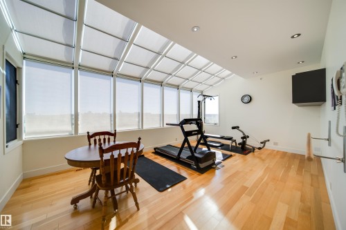 28 Riverside Crescent, Edmonton, AB - Indoor Photo Showing Gym Room