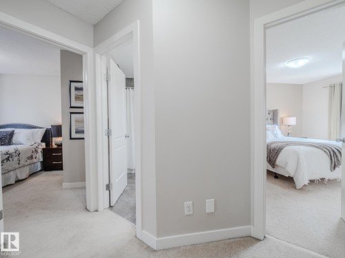 35 12004 22 Avenue, Edmonton, AB - Indoor Photo Showing Bedroom