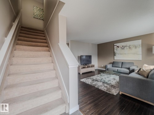 35 12004 22 Avenue, Edmonton, AB - Indoor Photo Showing Living Room
