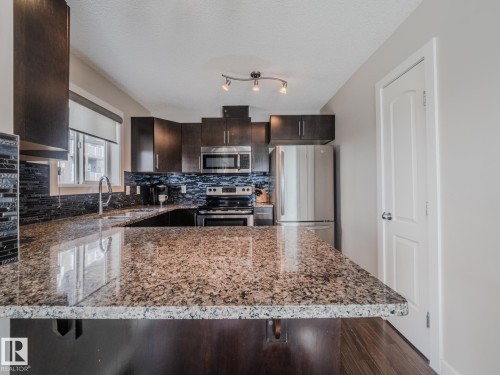 35 12004 22 Avenue, Edmonton, AB - Indoor Photo Showing Kitchen With Upgraded Kitchen