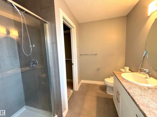 17615 77 Street, Edmonton, AB - Indoor Photo Showing Bathroom
