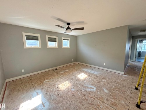 17615 77 Street, Edmonton, AB - Indoor Photo Showing Other Room