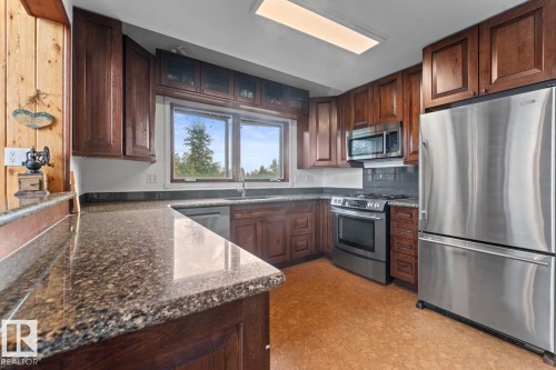 43123 Twp Rd 642A, Rural Bonnyville M.D., AB - Indoor Photo Showing Kitchen