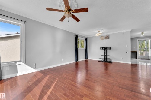 3516 19 Avenue, Edmonton, AB - Indoor Photo Showing Other Room