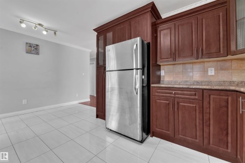 3516 19 Avenue, Edmonton, AB - Indoor Photo Showing Kitchen
