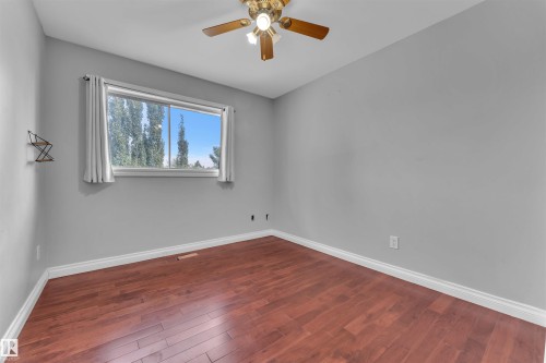 3516 19 Avenue, Edmonton, AB - Indoor Photo Showing Other Room