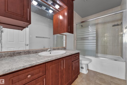 3516 19 Avenue, Edmonton, AB - Indoor Photo Showing Bathroom