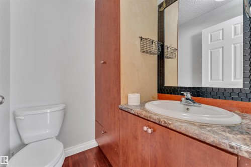 3516 19 Avenue, Edmonton, AB - Indoor Photo Showing Bathroom