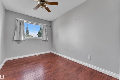 3516 19 Avenue, Edmonton, AB - Indoor Photo Showing Other Room