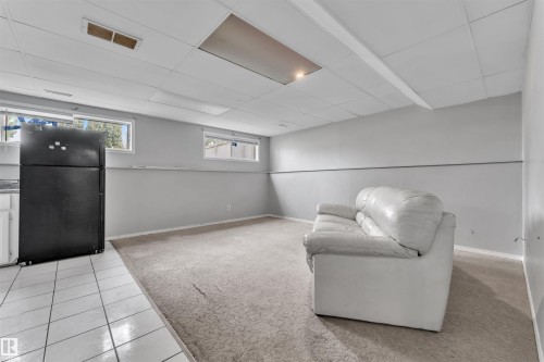 3516 19 Avenue, Edmonton, AB - Indoor