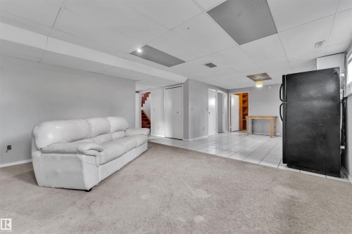 3516 19 Avenue, Edmonton, AB - Indoor