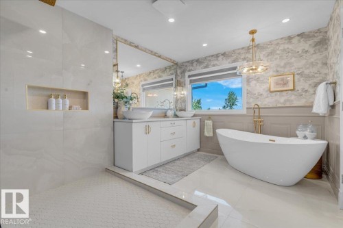 138 Twin Brooks Cove, Edmonton, AB - Indoor Photo Showing Bathroom