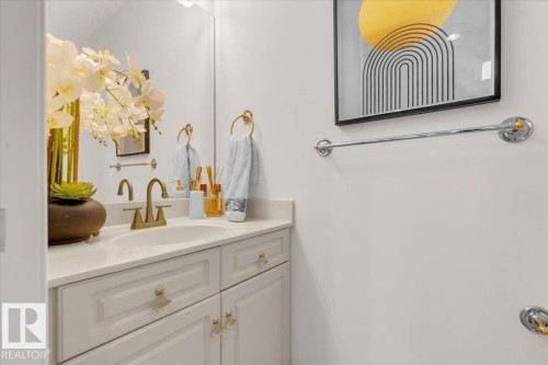 138 Twin Brooks Cove, Edmonton, AB - Indoor Photo Showing Bathroom