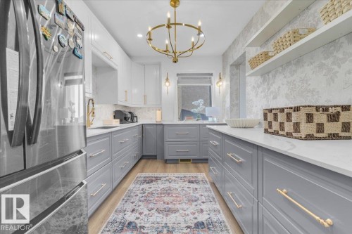 138 Twin Brooks Cove, Edmonton, AB - Indoor Photo Showing Kitchen