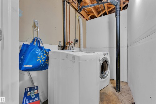 3520 19 Avenue, Edmonton, AB - Indoor Photo Showing Laundry Room