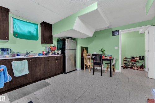 3520 19 Avenue, Edmonton, AB - Indoor