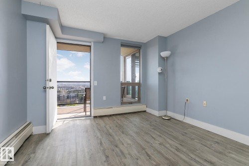 1910 10149 Saskatchewan Drive, Edmonton, AB - Indoor Photo Showing Other Room