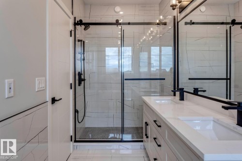 3612 Triomphe Boulevard, Beaumont, AB - Indoor Photo Showing Bathroom