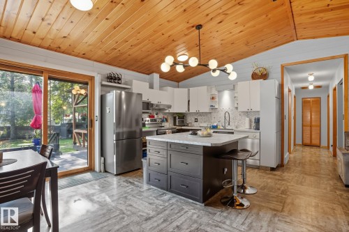 6309 49 St, Rural Wetaskiwin County, AB - Indoor