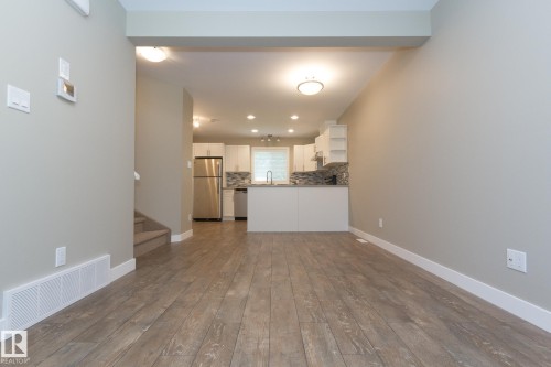12504 119 Avenue, Edmonton, AB - Indoor