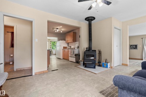 5081 4 Street, Rural Lac Ste. Anne County, AB - Indoor