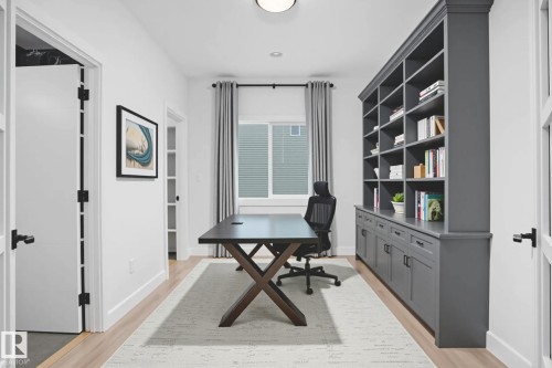 22139 81 Avenue, Edmonton, AB - Indoor Photo Showing Office