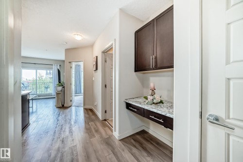 327 508 Griesbach Parade, Edmonton, AB - Indoor Photo Showing Other Room