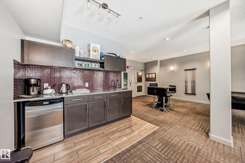327 508 Griesbach Parade, Edmonton, AB - Indoor