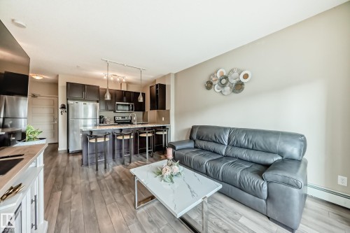 327 508 Griesbach Parade, Edmonton, AB - Indoor