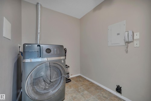 331 592 Hooke Road, Edmonton, AB - Indoor Photo Showing Laundry Room