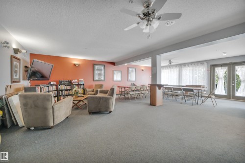 331 592 Hooke Road, Edmonton, AB - Indoor